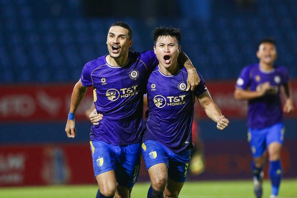 Hoàng Hên 'khai hỏa', HLV Harry Kewell thắng trận đầu cùng Hà Nội FC
