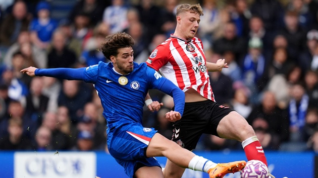 Marc Guiu chưa thể dẫn dắt hàng công Chelsea