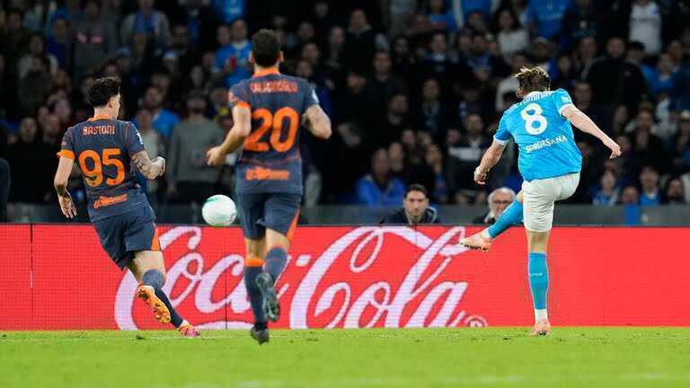 Napoli đã tận dụng tốt các cơ hội ghi bàn.