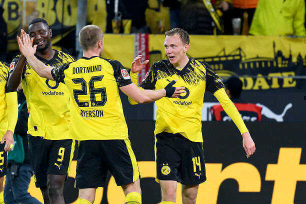 Dortmund thắng nghẹt thở Cologne, Beier ghi bàn phút 90+6