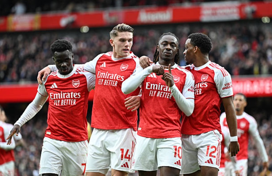 Eze định đoạt trận đấu, Arsenal củng cố vững chắc ngôi đầu