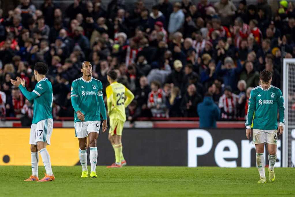 Liverpool chạm đáy dưới thời Slot: Brentford phơi bày mọi điểm yếu