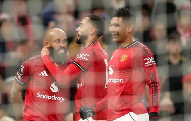 Neville: “Cunha và Mbeumo sẽ mang đến nhiều chiến thắng cho Man United”