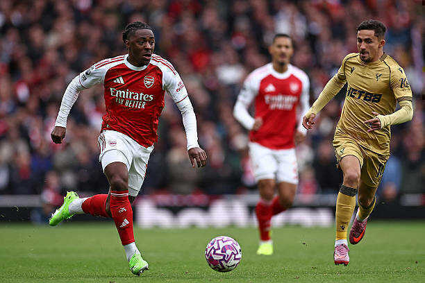 Eberechi Eze - 7.7 điểm. Trở thành người hùng của Arsenal khi quay lại gieo sầu cho đội bóng cũ. Pha dứt điểm ghi bàn của Eze rất uy lực, và đó chính xác là những khoảnh khắc ma thuật mà anh được Pháo thủ kỳ vọng.