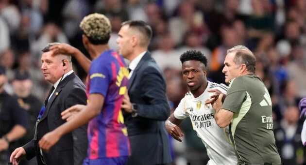 Giữa Vinicius và Yamal xảy ra căng thẳng.