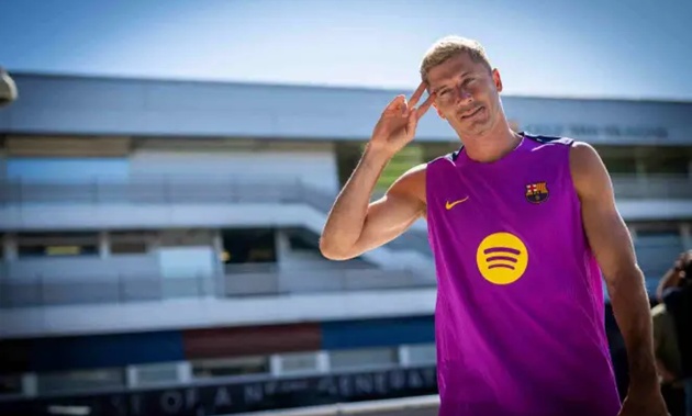 Lewandowski sẵn sàng tái xuất, Barcelona thêm hy vọng trước Elche