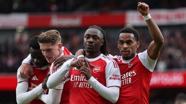 Neville khẳng định Arsenal nắm cơ hội lớn giành chức vô địch
