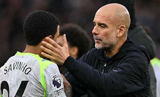Pep Guardiola đã sai khi tin tưởng Savinho?