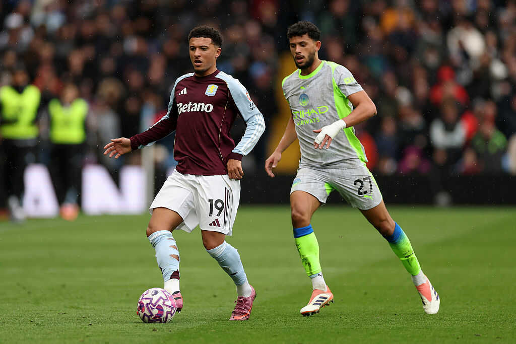 Sancho trải qua buổi tối khó khăn trong chiến thắng của Aston Villa