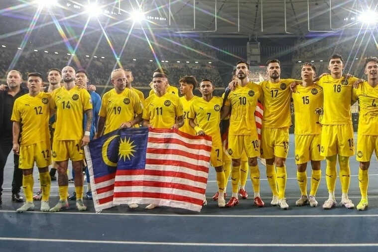 FIFA sap ‘chot’ an phat be boi 7 cau thu, Malaysia co dong thai moi