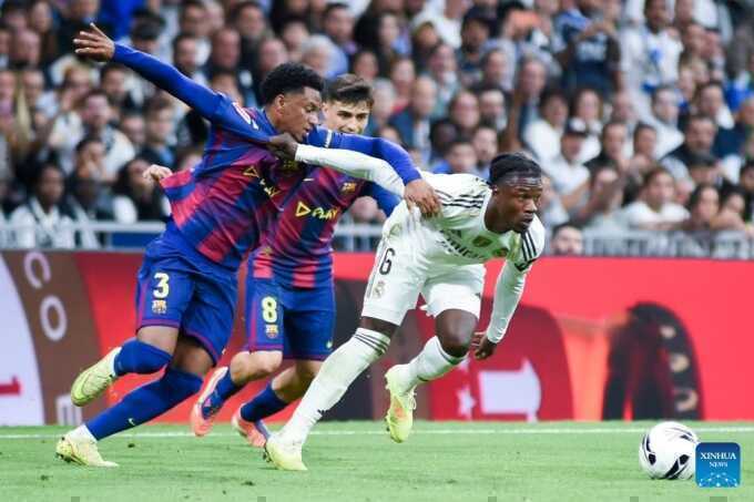 Sự sáng tạo của Xabi Alonso ở El Clasico