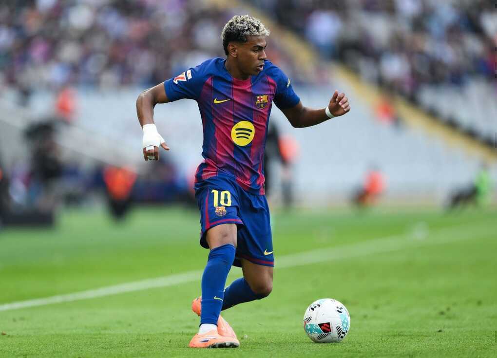 Tiết lộ bất ngờ về Lamine Yamal, Barcelona vô cùng lo lắng - 2
