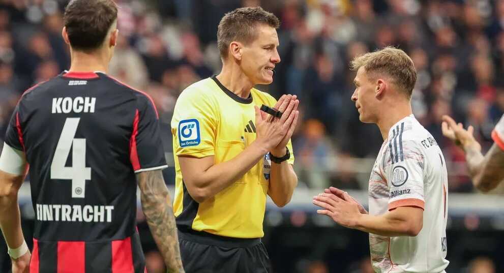 Tại sao bàn thắng gỡ hòa của Frankfurt vào lưới Bayern không được công nhận?