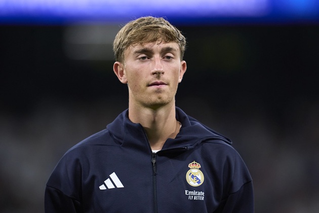 Real Madrid xác nhận Dean Huijsen chấn thương cơ dép
