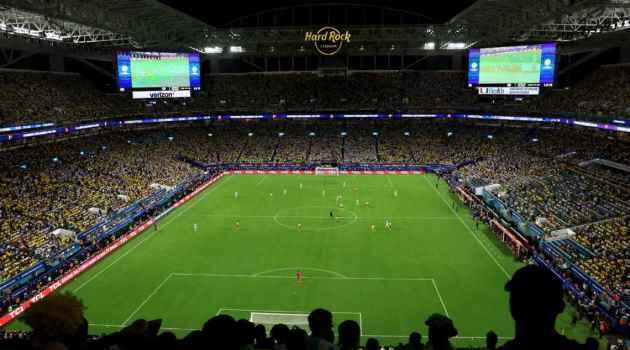 Barcelona và Villarreal làm nên trận La Liga lịch sử tại Mỹ