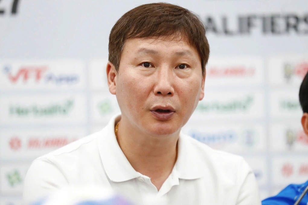 HLV Kim Sang Sik: ~Đội tuyển Việt Nam không cần nghĩ nhiều về Malaysia~