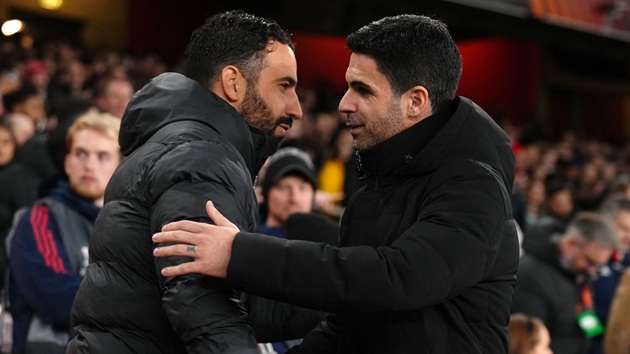 Paul Scholes không đồng ý với Roy Keane về cái tên thay Amorim