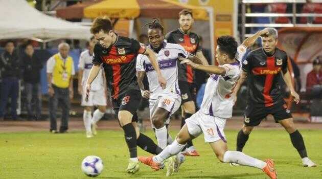 Hoàng Đức ghi bàn, Ninh Bình nối dài mạch 9 trận bất bại