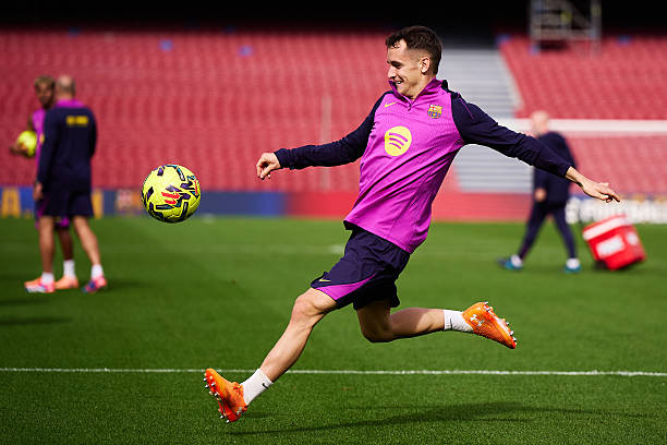 Barcelona thêm ca chấn thương, Casado rút lui trước trận gặp Celta Vigo