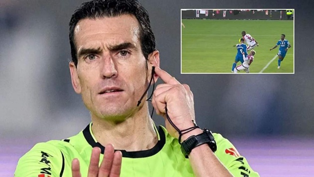 Bellingham bị kéo ngã, Real Madrid mất penalty gây tranh cãi