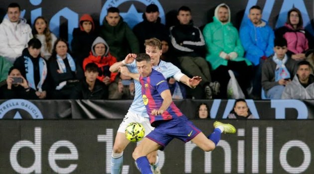 Lewandowski và Rashford bùng nổ, Barcelona áp sát Real Madrid