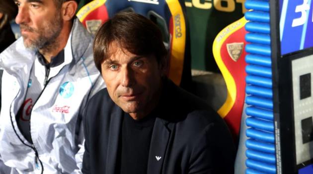 Roberto Sosa: Nhìn Napoli đá là biết họ muốn tống khứ Conte