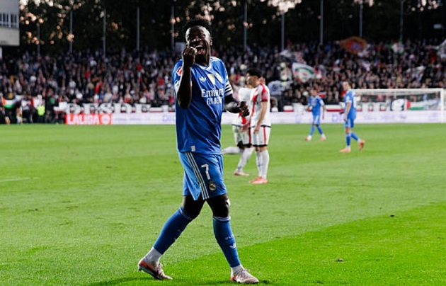 Vinicius gây tranh cãi vì đáp trả CĐV Rayo bằng lời lẽ ngạo nghễ