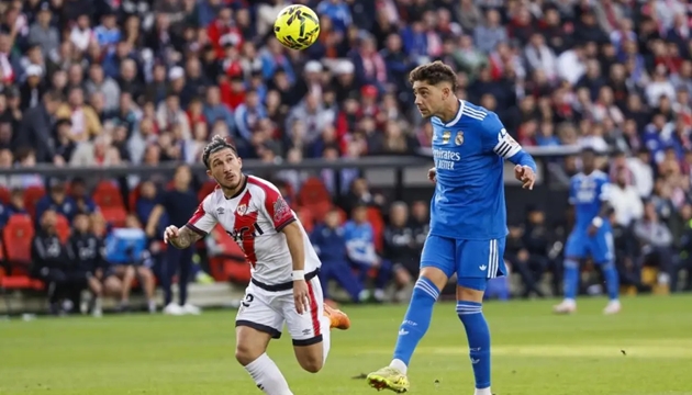 Chấn thương của các trụ cột càng làm Xabi Alonso đau đầu.