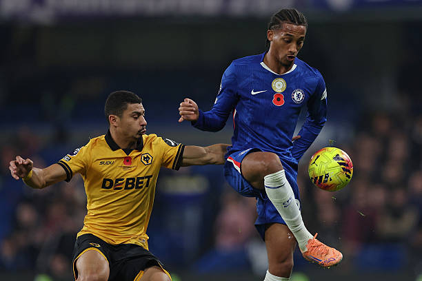 Chelsea tìm ra công thức `phá bê tông` Ngoại hạng Anh?