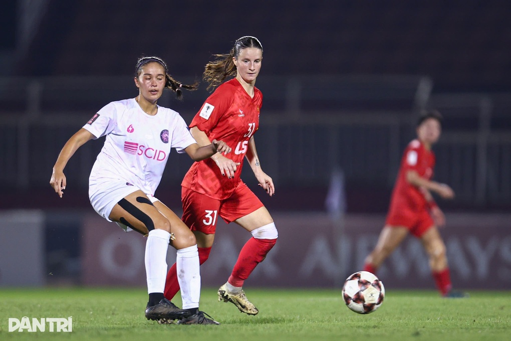 Huỳnh Như sút phạt ghi bàn giúp đội nhà thắng CLB Philippines ở Cúp châu Á