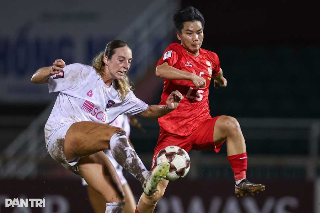 Công nghệ mới của FIFA lần đầu xuất hiện ở sân Thống Nhất - 2