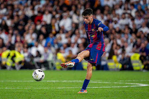 Pedri báo tin vui cho Barca, tiết lộ 3 cái tên ưa thích ở La Masia và châu Âu