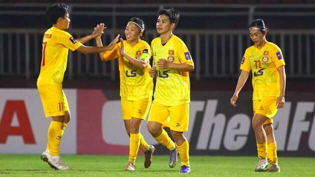 CLB nữ TPHCM vào tứ kết cúp C1, được VFF thưởng 300 triệu