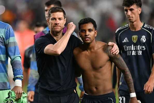 Gilberto Silva thúc Arsenal chiêu mộ Rodrygo từ Real