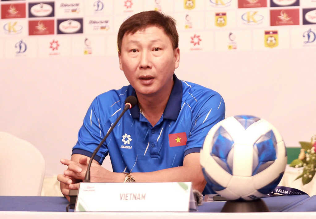 HLV Kim Sang Sik: Xuân Son sẽ ra sân, hi vọng ghi bàn vào lưới Lào