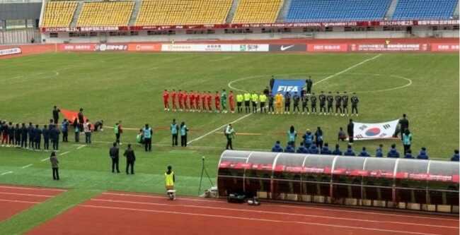 U22 Việt Nam chạm trán U22 Hàn Quốc.