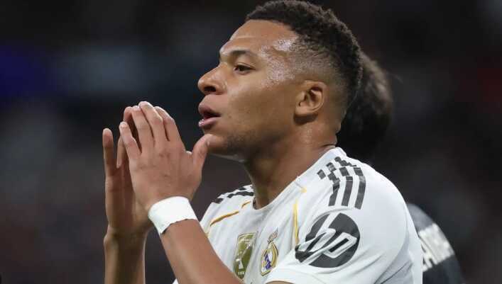 Real Madrid vẫn đang dẫn đầu cuộc đua tại La Liga.