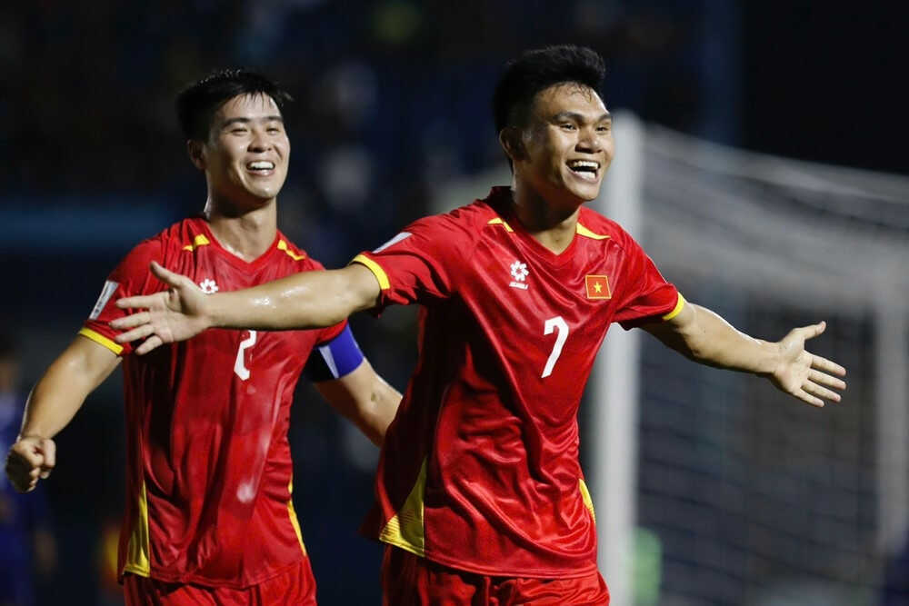 BXH vòng loại Asian Cup 2027 mới nhất: ĐT Việt Nam bị Malaysia bỏ xa 6 điểm