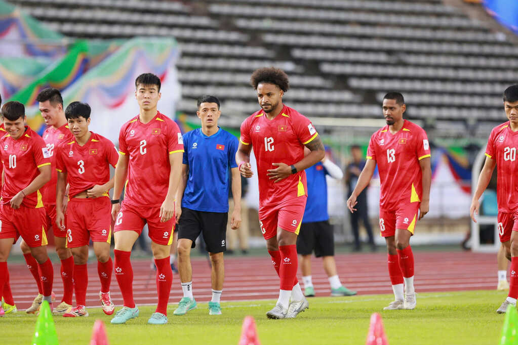 Đội hình tuyển Việt Nam đấu tuyển Lào: Xuân Son dự bị