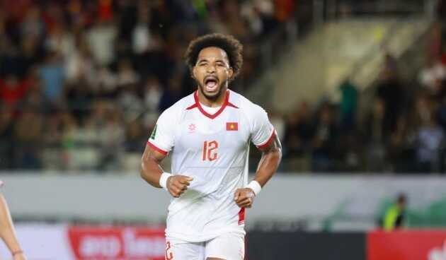 Xuân Son trở lại rực rỡ, vừa tái xuất đã ghi bàn và lập kỷ lục