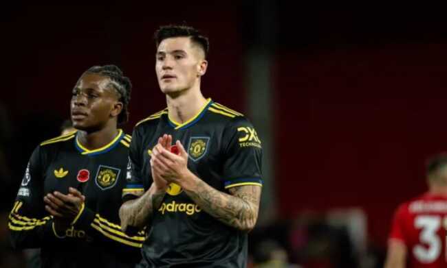 Gary Neville: Sesko vẫn là dấu hỏi lớn của Man United