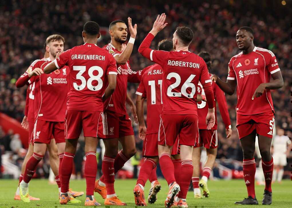 Liverpool giải cơn khát chiến thắng, hạ Aston Villa trên sân nhà - 2