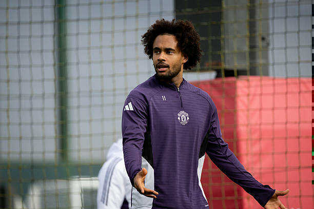 Tương lai của Joshua Zirkzee mờ mịt tại Manchester United. 