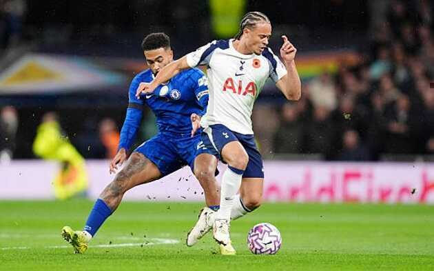 Tottenham thua bạc nhược, chuỗi ám ảnh sân nhà chưa dừng lại