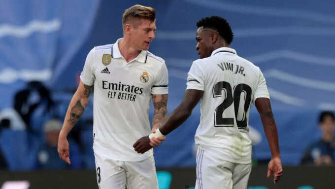 Kroos khó chịu với cách cư xử của Vinicius