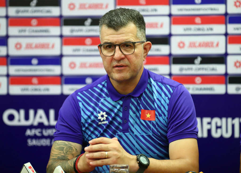 HLV U17 Việt Nam nói gì khi đấu Malaysia ở giải châu Á?