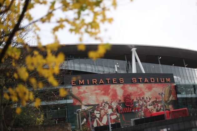 Arsenal có thể thắng trên sân, nhưng Emirates chưa thể sánh bằng Tottenham Stadium