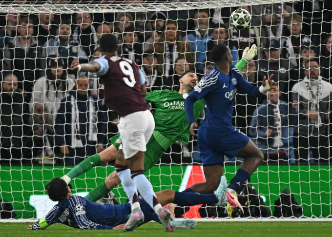 Donnarumma: `Haaland giục tôi đến Man City khi PSG phụ bạc`