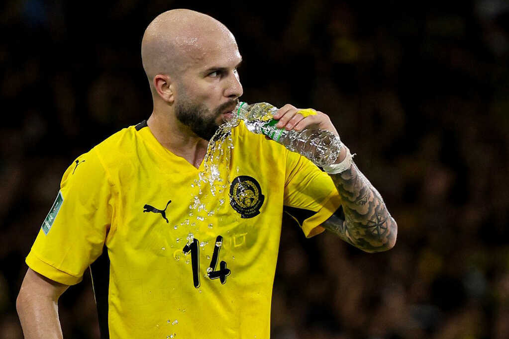 FIFA chỉ ra điểm lạ trong bê bối nhập tịch 7 cầu thủ Malaysia