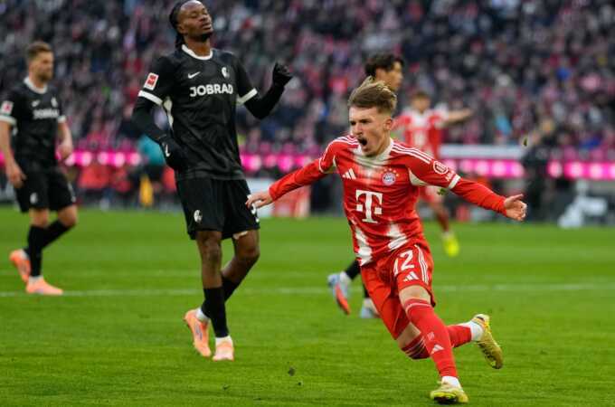 Bayern lập loạt kỷ lục ở Bundesliga